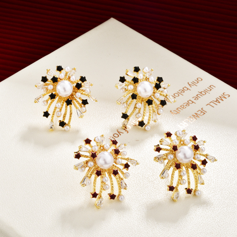 Naušnice od bakrene baze s pravim zlatnim premazom, geometrijski oblik, model R0783