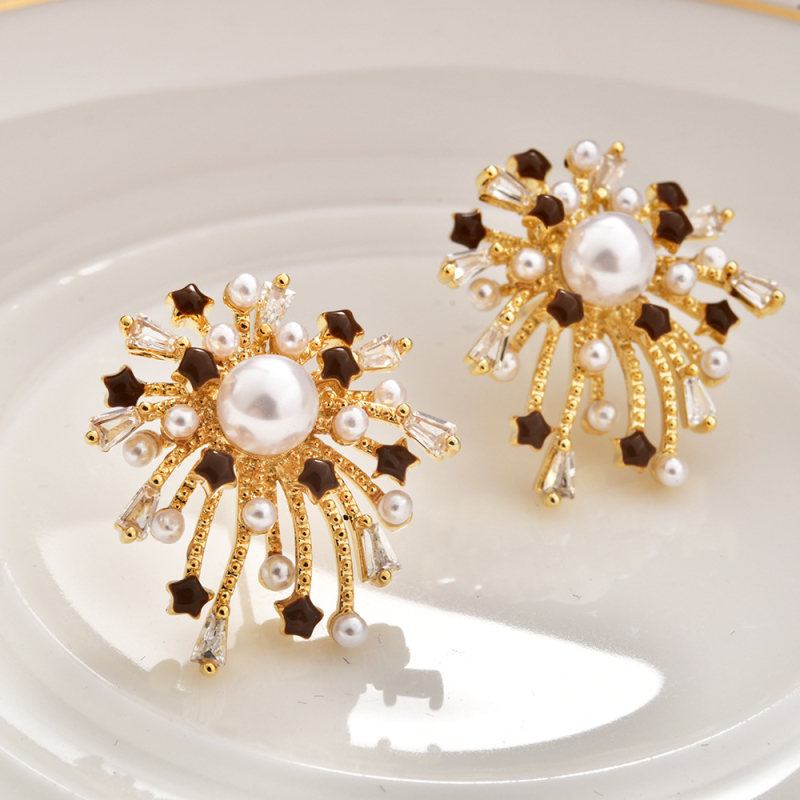 Naušnice od bakrene baze s pravim zlatnim premazom, geometrijski oblik, model R0783