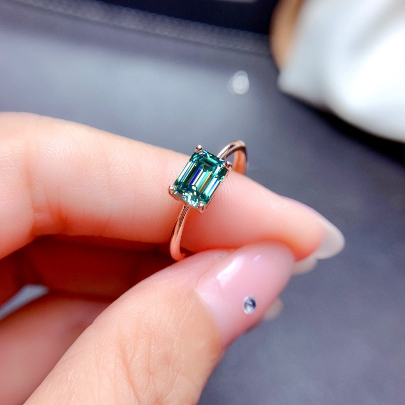 Prsten od moissanita s emerald-cut rezom, pozlaćeni postavak, prilagodljiv