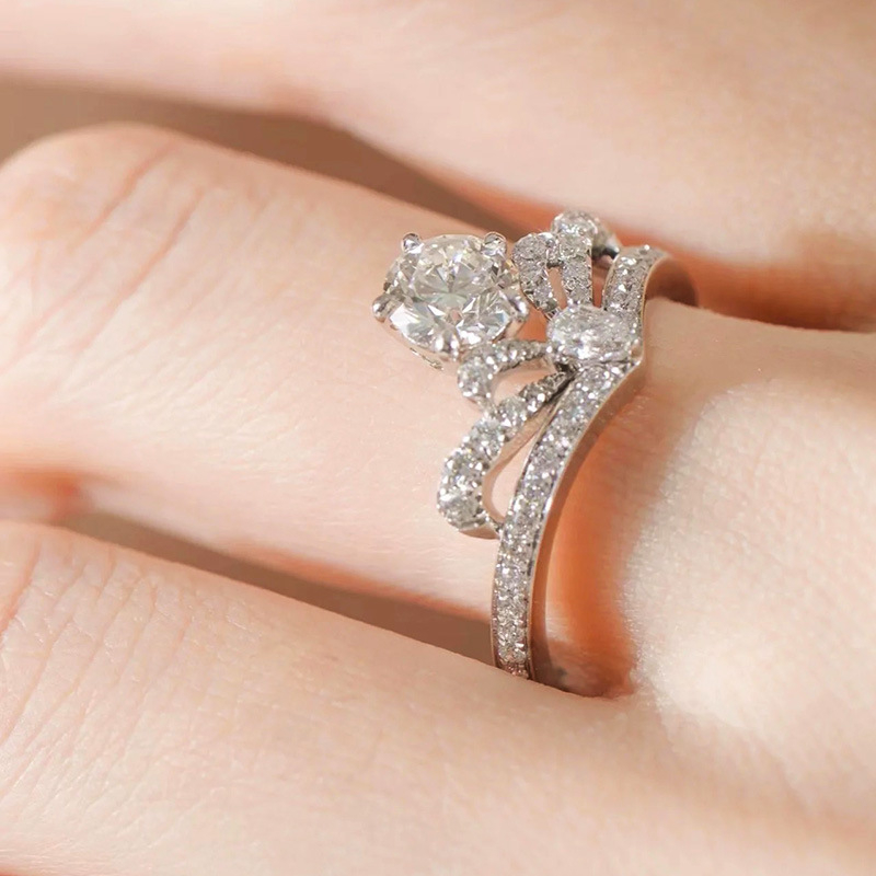 Női réz gyűrű korona, ív és csepp alakú dizájnnal, cirkónium beültetett