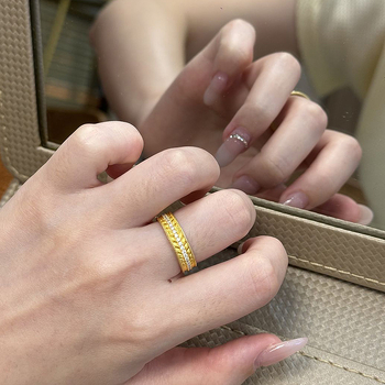 Βραχιόλι με γεωμετρικό σχέδιο, μοισσανίτης, μικροενθέσεις (Υλικό: μοισσανίτης; Στυλ: γεωμετρικό; Διαδικασία επεξεργασίας: μικροενθέσεις; Κατηγορία: βραχιόλι; Στόχος: γυναίκες)