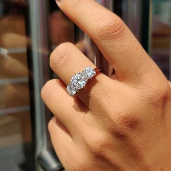 Δαχτυλίδι με τρεις ζιρκόν πέτρες από χαλκό, γεωμετρικό ένθετο σχέδιο για γυναίκες