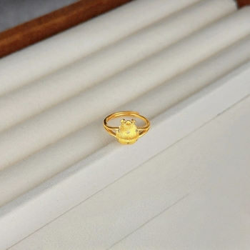 Állítható gyűrű gyémánt beültetéssel, motivum áldás, geometriális stílus, könnyed luxus, elektroplatolás