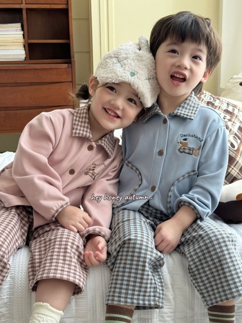 Set pijamale copii, două piese, model cărouri, stil coreean, 92% poliester fleece