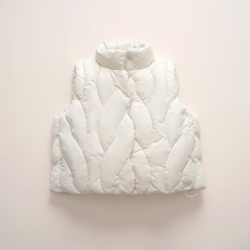 Gyerekeknek szóló pehely mellény álló gallérral, nylon külső és bélés, ujj nélküli, rejtett csattal záródó