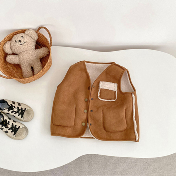 Dječja zimska vest, casual stil, otvoreni prednji dio, debeli poliesterski materijal s poliester podstavom, zatvaranje jednim redom gumba, za uzrast 1–3 godine