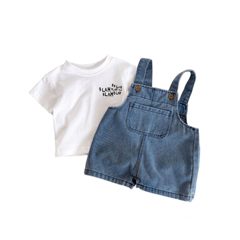 Kūdikių džininis komplektas su šortais ir petnešėlėmis - Korėjos stiliaus, 95% medvilnė, raidžių raštas, pavasaris 2025, unisex