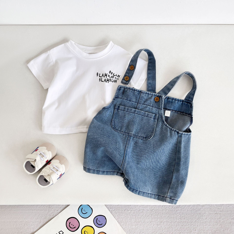 Kūdikių džininis komplektas su šortais ir petnešėlėmis - Korėjos stiliaus, 95% medvilnė, raidžių raštas, pavasaris 2025, unisex