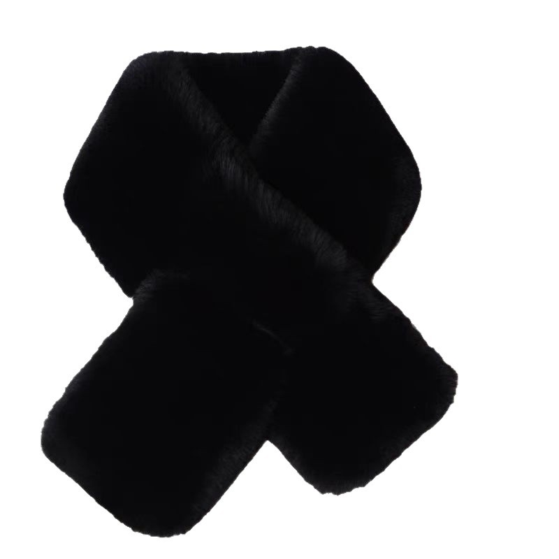 Moterų dirbtinio kailio šalikų ir skrybėlės komplektas su leopardiniu raštu – žieminis kaklo apsivyniojimas