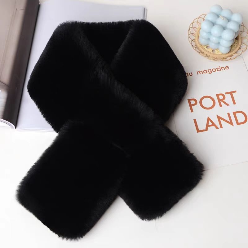 Moterų dirbtinio kailio šalikų ir skrybėlės komplektas su leopardiniu raštu – žieminis kaklo apsivyniojimas