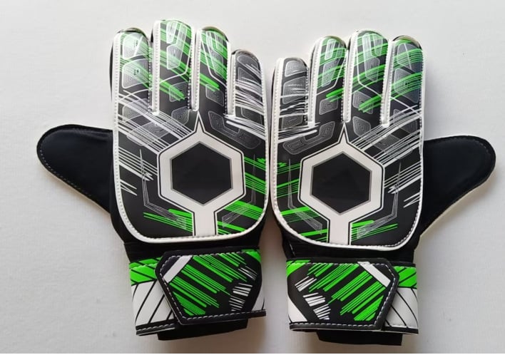 Jalgpalliväravavahtide kinnas — universaalne, sobib täiskasvanutele ja lastele, kaitsev kinnas jalgpalliks (lateksnahk; kaitsev kinnas; jalgpall)