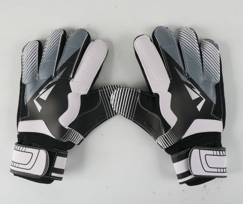 Jalgpalliväravavahtide kinnas — universaalne, sobib täiskasvanutele ja lastele, kaitsev kinnas jalgpalliks (lateksnahk; kaitsev kinnas; jalgpall)