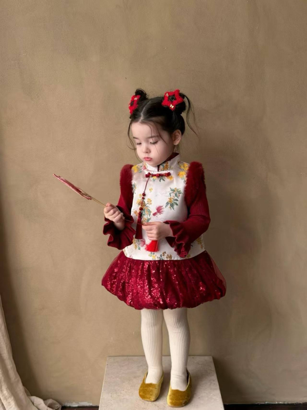 Mergaičių žiemos liemenė su gėlės raštu, poliesterio mišinio audinys