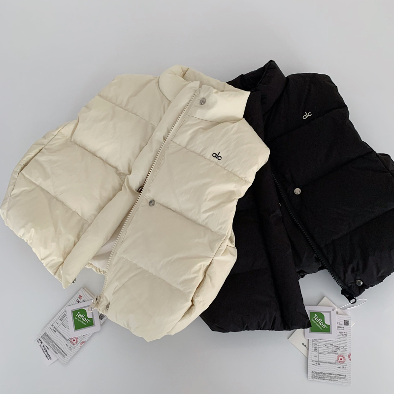 Gyermekeknek szóló tollmellény, uniszex, téli, ujjatlan, 95% fehér kacsa toll, külső anyag nylon, bélés poliészter, koreai stílus, zárás egy sor gombbal