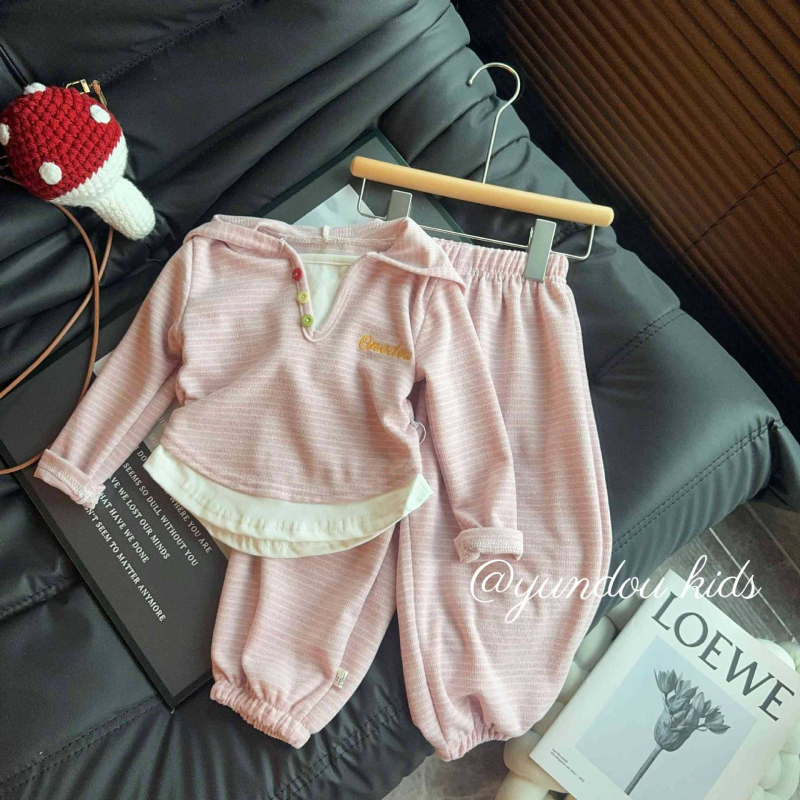 Dvodijelni dječji komplet s kapuljačom – Korejski stil, prugasti Rice Velvet materijal, dugi rukav gornjeg dijela i hlače