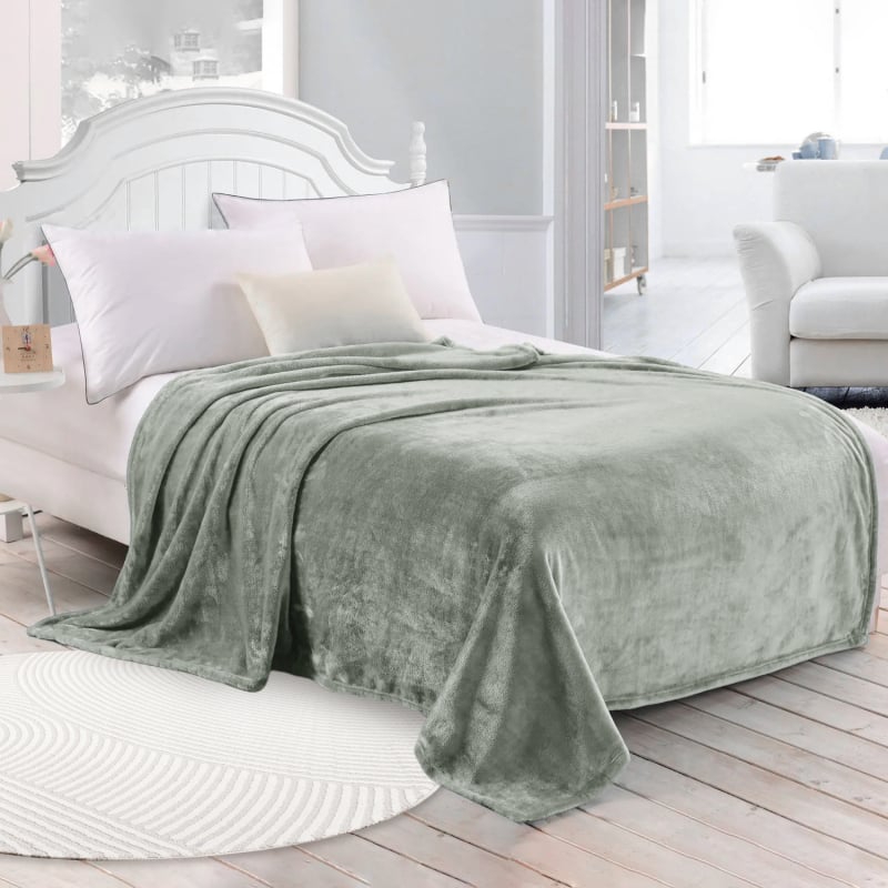 Фланелено одеяло, полиестерно влакно, тегло под 300 г, подходящо за всички сезони, обработка и персонализация