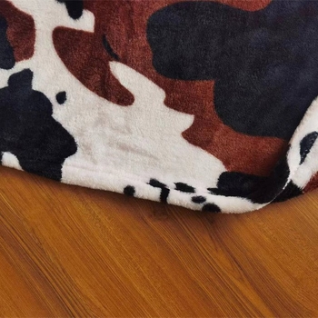 Фланелено одеяло, абстрактен дизайн, тегло под 300 г, персонализирана обработка