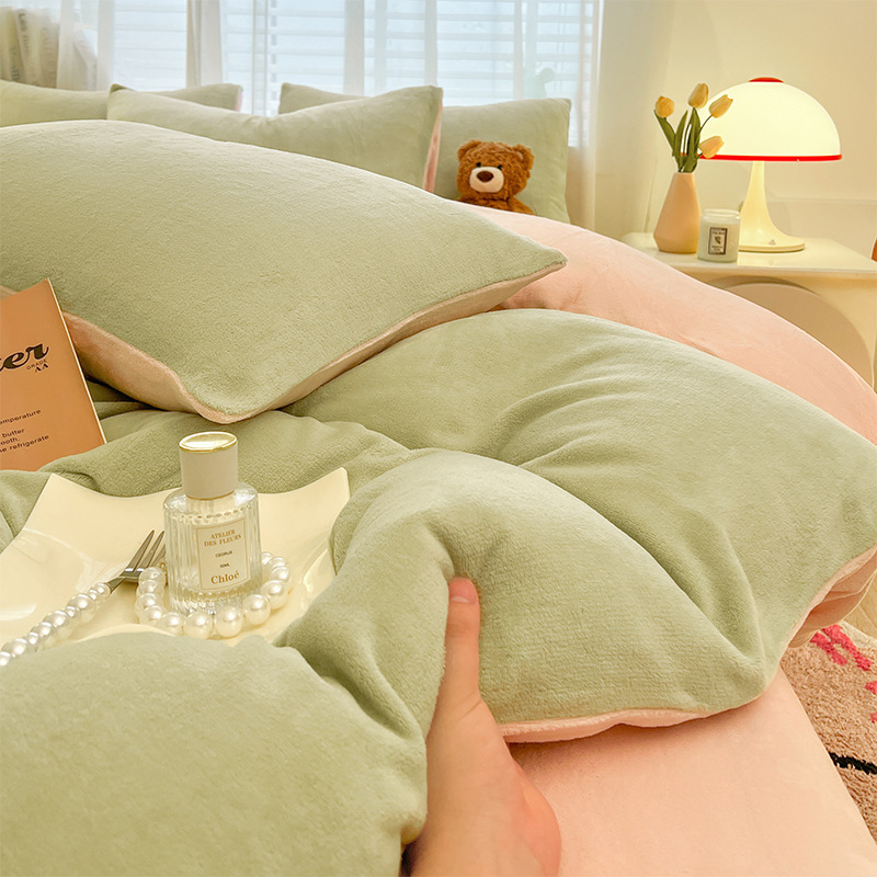 Pieno veliūro patalynės komplektas, keturių dalių, dvipusis veliūras, 800–1000 g