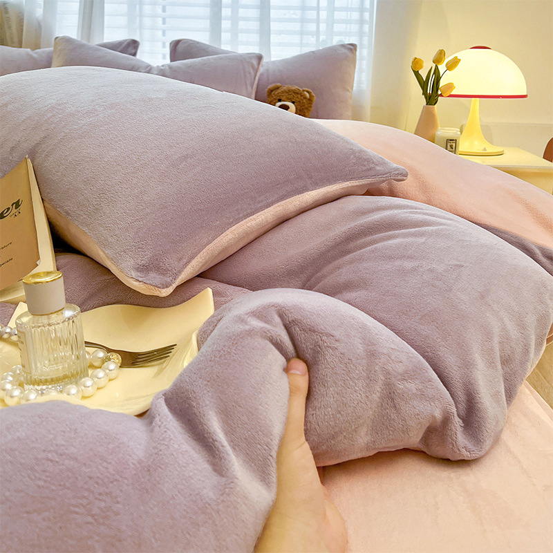 Pieno veliūro patalynės komplektas, keturių dalių, dvipusis veliūras, 800–1000 g