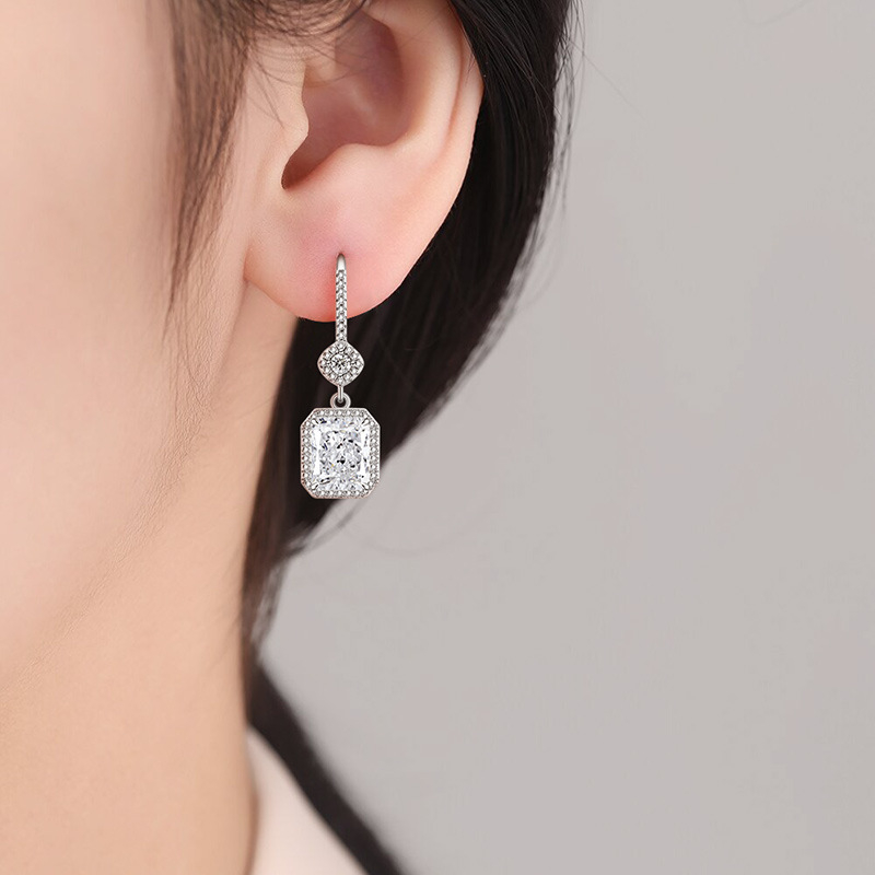 Geometriskas auskari no vara BED031, Silver Beauty, moderns pilsētas stils, rudens 2025