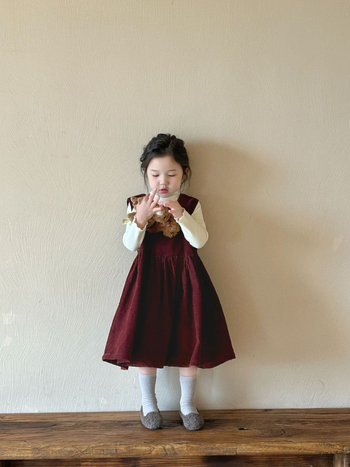 Tüdrukutele varrukateta kleit Korea-stiilis, ühevärviline, peamine materjal – puuvill, vooder – puuvill, vanus 3–8 aastat