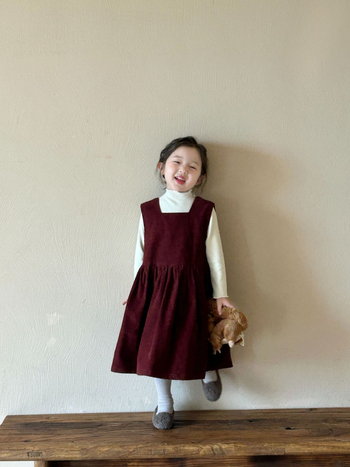 Tüdrukutele varrukateta kleit Korea-stiilis, ühevärviline, peamine materjal – puuvill, vooder – puuvill, vanus 3–8 aastat