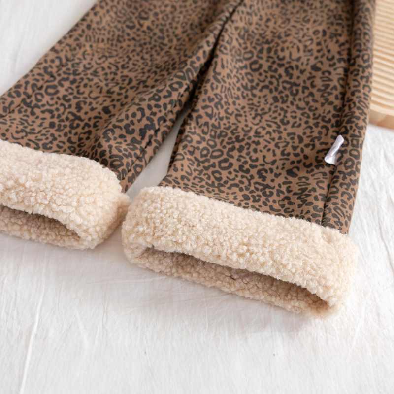 Dječje hlače za djevojčice s leopard printom, duge, srednji pojas, 50% kašmir, casual pleteni kroj