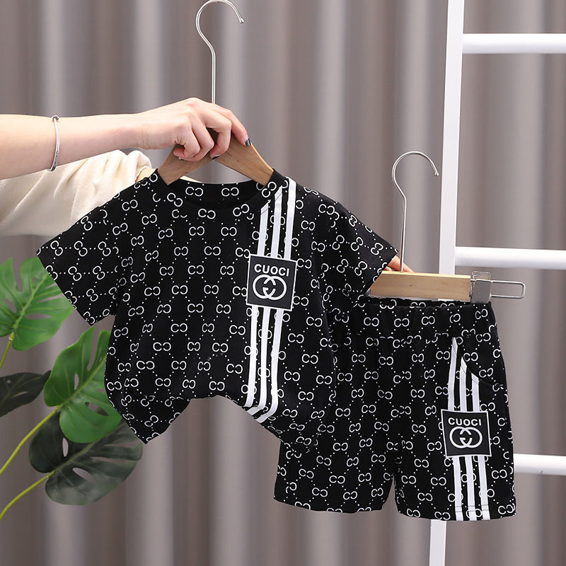 Dječji ljetni dvodijelni set – kratki rukav, kratke hlače, korejski stil, uzrast 3–8 godina, poliester 95%, mekano obrađena tkanina