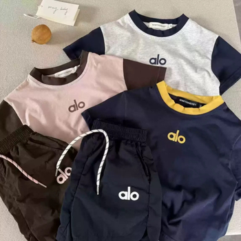 Dječji ljetni dvodijelni set, unisex, pamuk s mekanom obradom, gornji dio s kratkim rukavima + šorcevi, uzorak s slovima