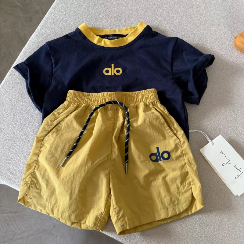 Dječji ljetni dvodijelni set, unisex, pamuk s mekanom obradom, gornji dio s kratkim rukavima + šorcevi, uzorak s slovima