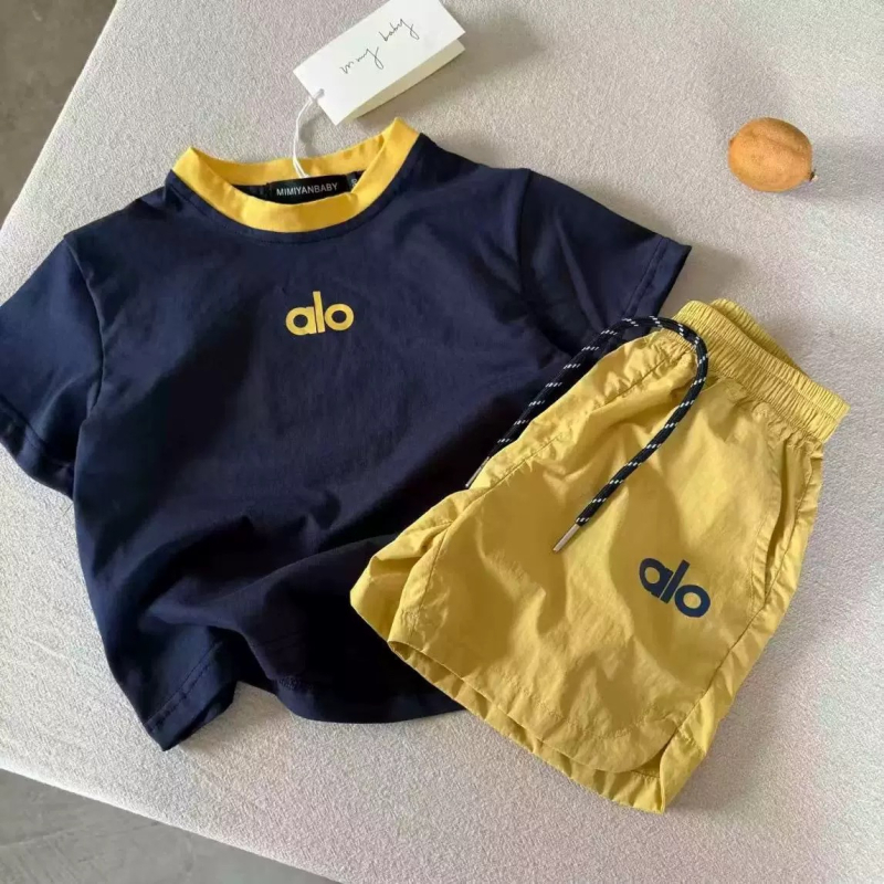 Dječji ljetni dvodijelni set, unisex, pamuk s mekanom obradom, gornji dio s kratkim rukavima + šorcevi, uzorak s slovima