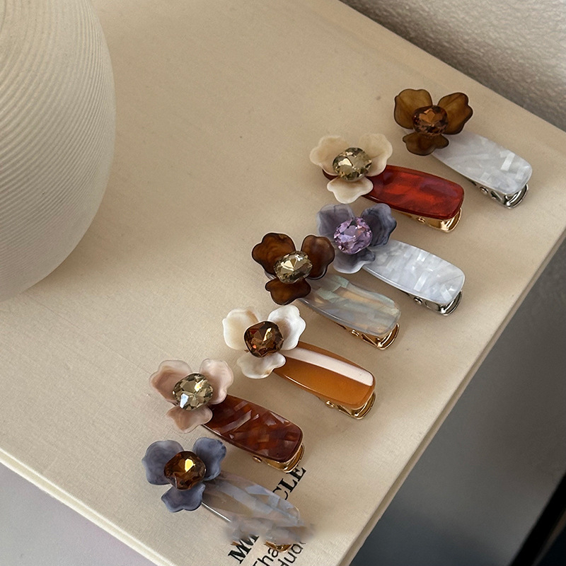 Accesorii pentru păr: clip duckbill cu iris 3D, lucrat manual, materiale mixte, stil coreean