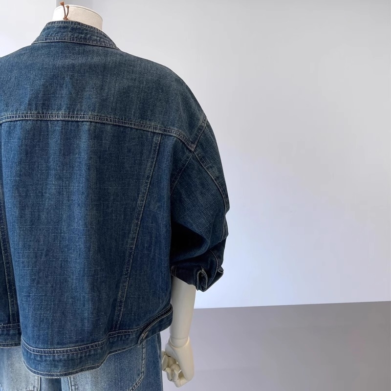 Ženska traper jakna – retro isprano pranje, opuštajući kroj, Polo ovratnik, dugi rukavi, duljina 50–65 cm, 80–90% poliester