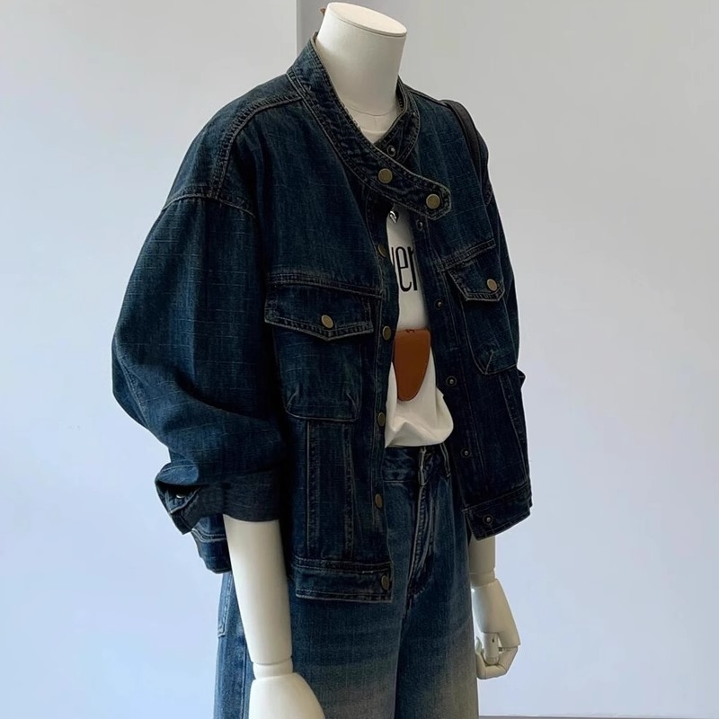 Ženska traper jakna – retro isprano pranje, opuštajući kroj, Polo ovratnik, dugi rukavi, duljina 50–65 cm, 80–90% poliester