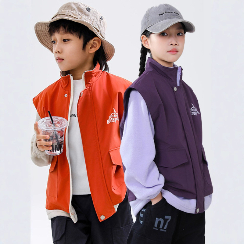 Detská fleecová bunda s stojacím golierom, zipsom, dlhé rukávy, krátka dĺžka