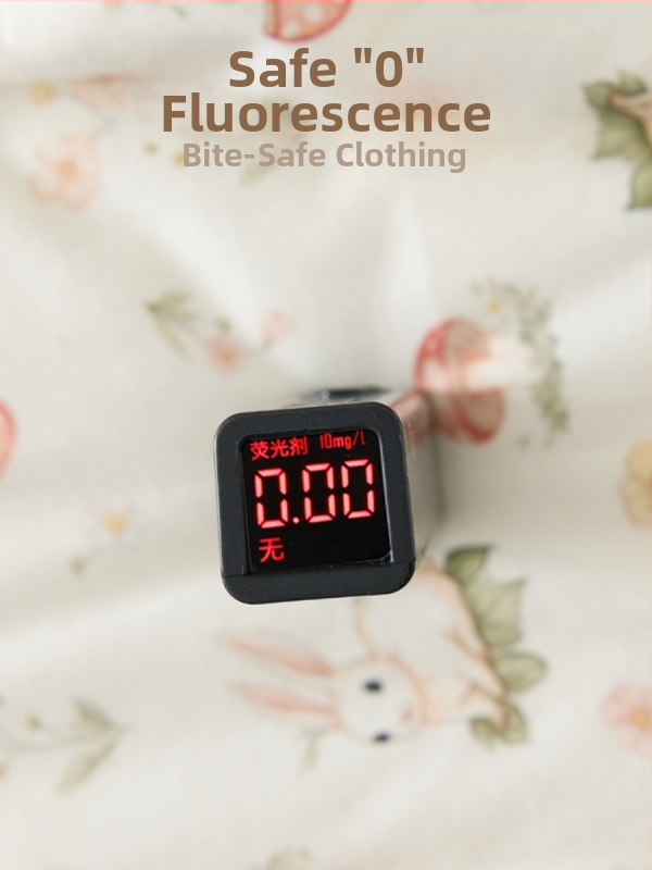 Detská vesta s karikatúrnym vzorom, vonkajší materiál 100% bavlna, podšívka z bavlny, výplň z polyesteru, zapínanie na predné gombíky