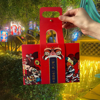 Saldainių dovanų dėžutė piešinių stiliumi, popierinė, spauda, tinkama gimtadieniams ir vaikų šventėms