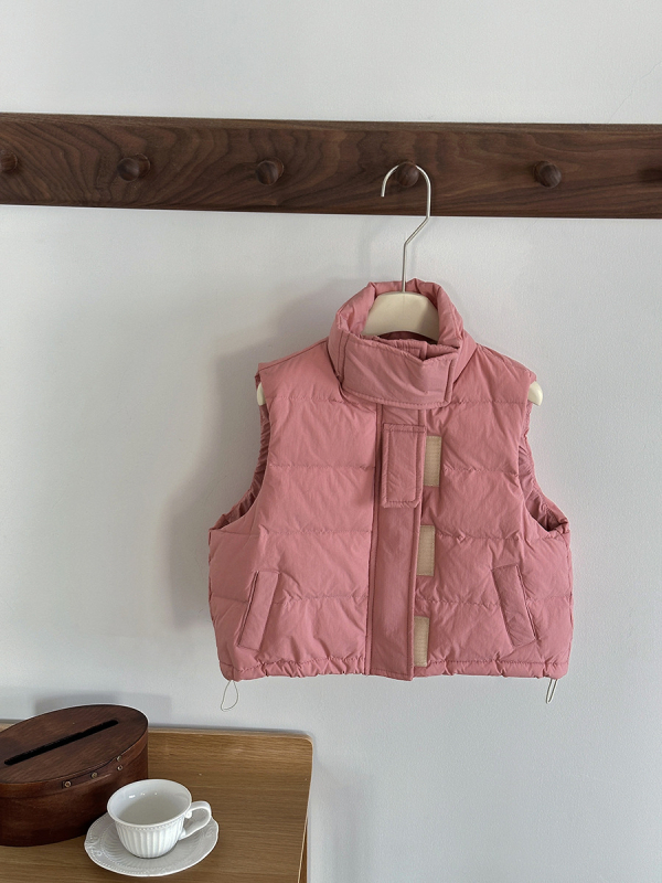 Laste pufuvest nailonist väliskihiga, 50% valgest pardi-puhast, villa vooder, tõmblukk, ühes toonis