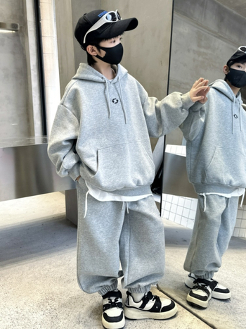 Poiste kaheosaline komplekt fleecevooderdusega, puuvillane materjal, Korea stiil, pikkade varrukatega top ja püksid kevad-sügisperio jaoks