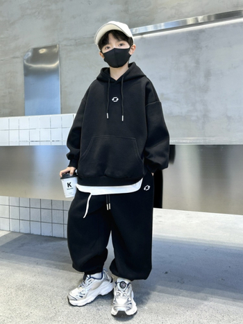 Poiste kaheosaline komplekt fleecevooderdusega, puuvillane materjal, Korea stiil, pikkade varrukatega top ja püksid kevad-sügisperio jaoks