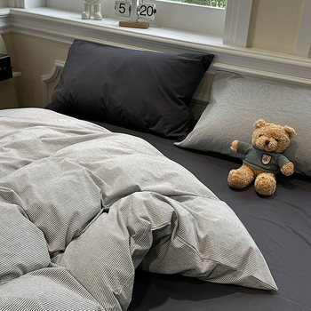 Išplauta medvilninė patalynė, keturių dalių komplektas, dryžių ir languoto rašto modelis, reaktyvinis dažymas