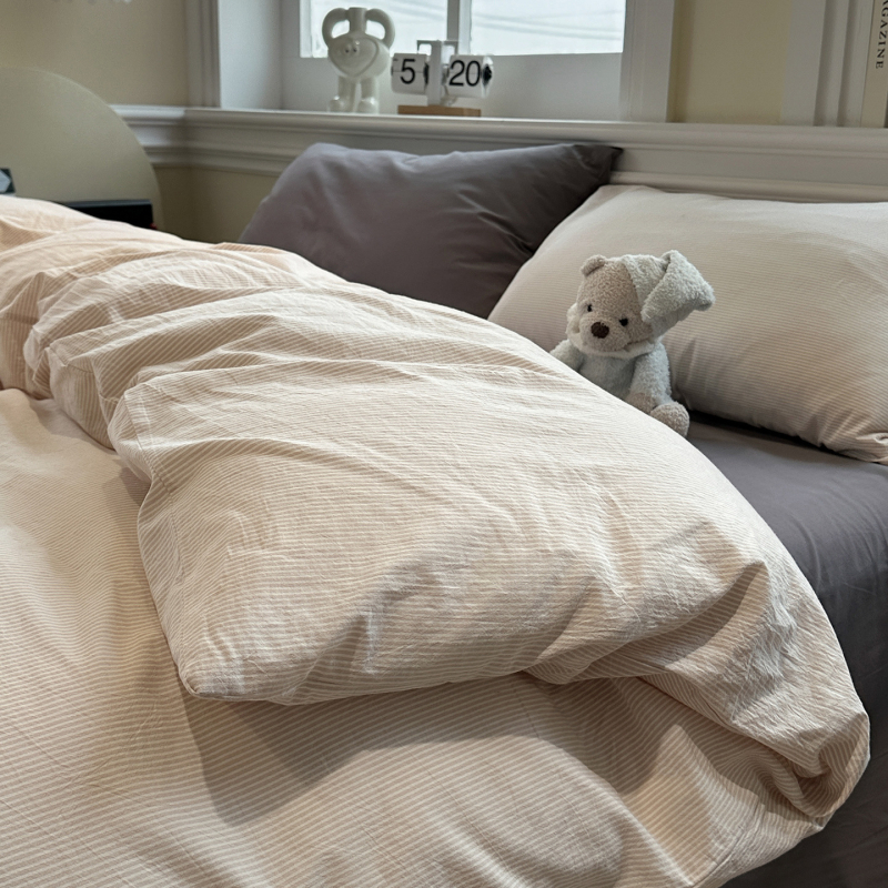 Išplauta medvilninė patalynė, keturių dalių komplektas, dryžių ir languoto rašto modelis, reaktyvinis dažymas