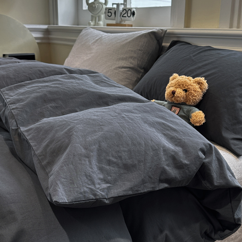 Išplauta medvilninė patalynė, keturių dalių komplektas, dryžių ir languoto rašto modelis, reaktyvinis dažymas