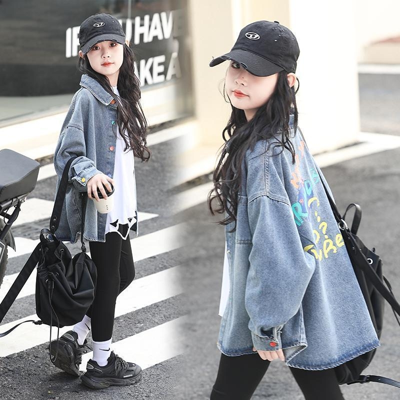 Mergaitei džinsinis marškiniai–švarkas – medvilnė, nuimamas gobtuvas, vienspalvis raštas, 2025 pavasaris/rudenis, kasdienis stilius