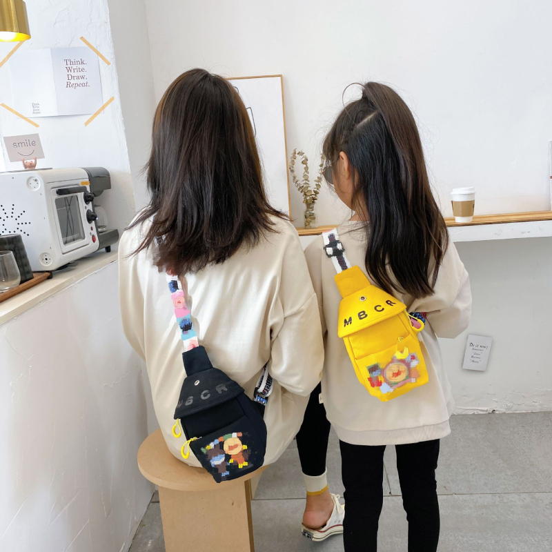 Kanvasest crossbody kott tüdrukutele, laia õla rihm, nailonist vooder, tähtedega muster, igapäevaseks kasutamiseks