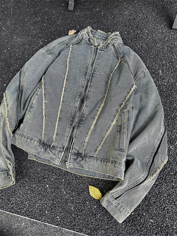 Dekonstrukcijska denim jakna s resicama za muškarce, hongkonški street style, stojeći ovratnik, zip zatvarač, slobodan kroj, normalna duljina, pamuk-denim smjesa 30-50% pamuka