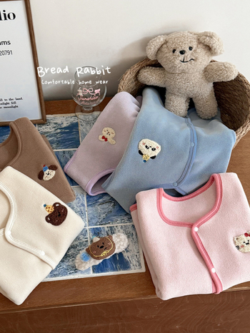 Laste vest – Korea stiilis kardigan, karikatuuri peamotiiv, paks Coral Fleece polüestri voodriga, 3–8 aastat, sügis-talv, kapuutsita, ühe rea nööpidega