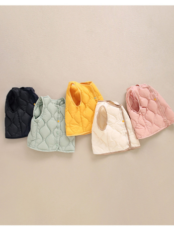 Gyermekeknek készült tollmellény ujj nélkül, fehér kacsapelyhes töltet 25 g, külső és belső: 100% nylon, 3–8 éveseknek, őszi-téli szezon