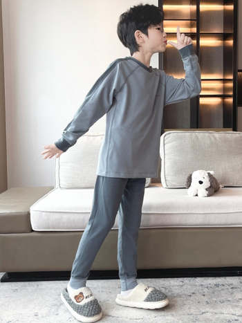 Gyerek téli otthoni ruházat szett – koreai stílusú pulóver, vastag fleece, hosszú ujjú, kerek nyakú