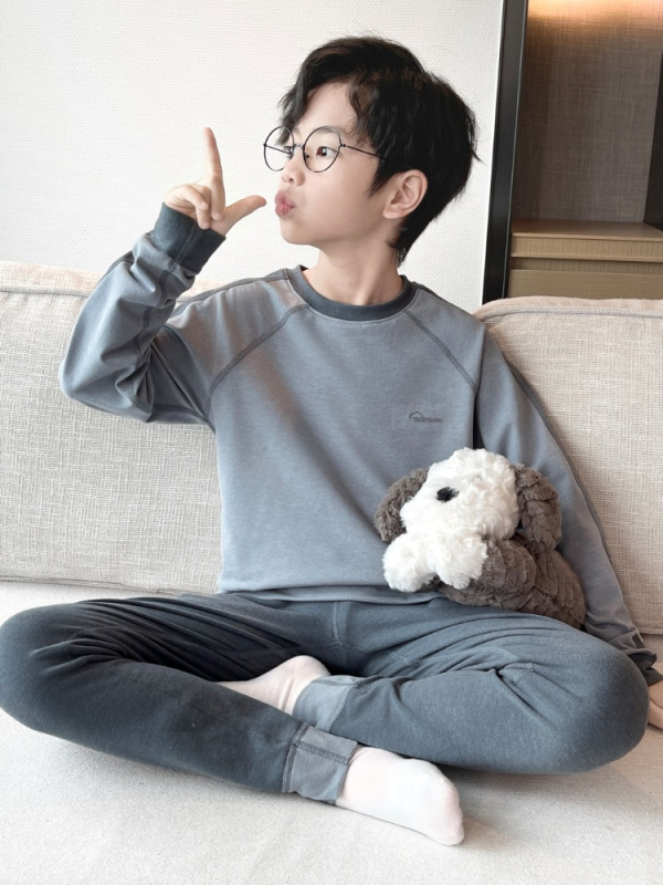 Gyerek téli otthoni ruházat szett – koreai stílusú pulóver, vastag fleece, hosszú ujjú, kerek nyakú